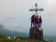 03 Sulla croce del Corno Orientale (1232 m.)